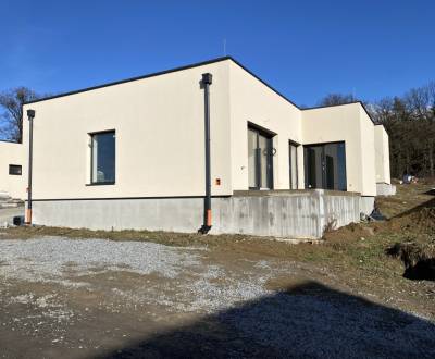 PREŠOV-TERIAKOVCE,MODERNÝ TEHLOVÝ DOM 141 m2,KVALITNÁ NOVOSTAVBA