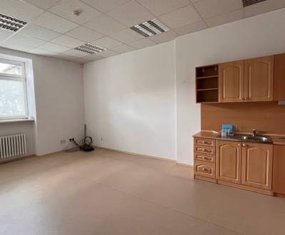 Prenájom kancelárií v blízkosti Hl. žel. stanice 20m2 - 90m2