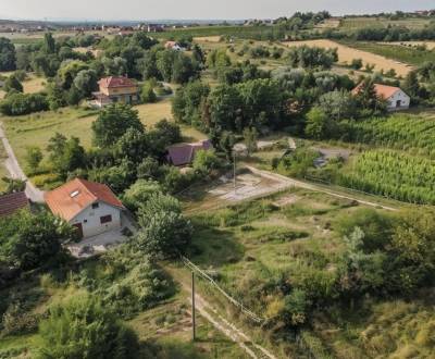 Hľadáme stavebný pozemok pre rodinný dom v okolí Čadce