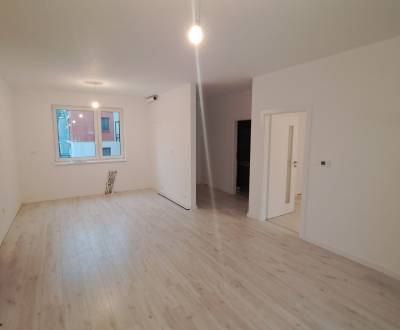 - PREDANÉ-:Novostavba 2i byt s balkónom 52m2, Ružomberok-Malé Tatr