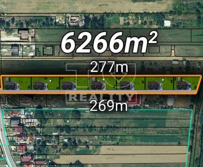 Ponúka na predaj pozemok, 5 km od Piešťan, vhodný na develop