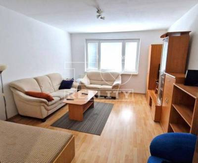 Ponúka na predaj 3i byt - Bratislava-Petržalka - 65 m²