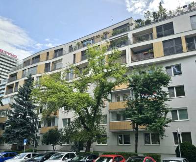 Vyhľadávaný 3 izbový byt, Rumančeková ulica, Bratislava II. Ružinov
