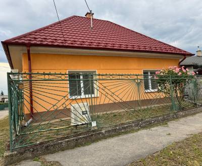 Predáme zrekonštruovaný dom - Bešeňov