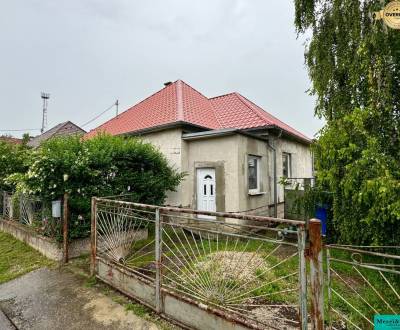 PREDAJ ! 3 izbový rodinný dom na rekonštrukciu v obci Brestovany