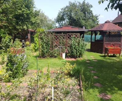 Záhradna chatka s pozemkom Kol.Hviezda