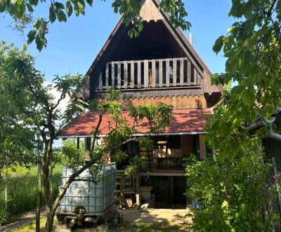 Predaj, viničný domček s vinohradom - Podlužany