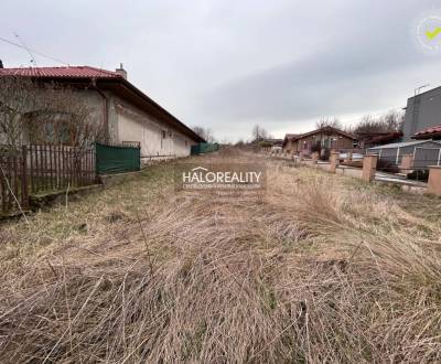 Predaj, pozemok pre rodinný dom   1167 m2 Cabaj - Čá...