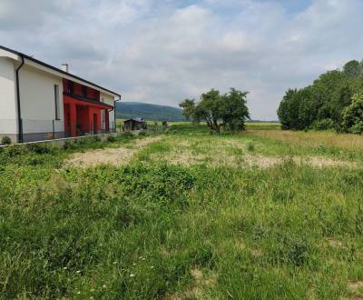 SLNEČNÝ STAVEBNÝ POZEMOK S PROJEKTOM, WOLFSTHAL RAKÚSKO