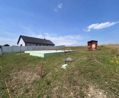 PREDAJ: Rozostavaný RD s IS a dokumentáciou, 685m2, Lučenec, 65.000€