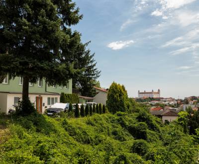 3 izbový byt v peknom prostredí a výhľadom aj na hrad, Staré Mesto