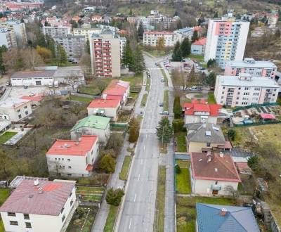 PODPULTOVKA: poschodový DOM (3 spálne) +garáž+záhrada 650m2, UHLISKO