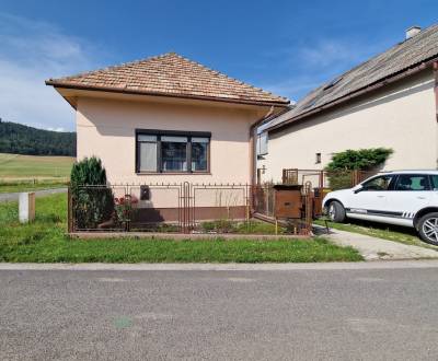 REZERVOVANÉ Rodinný dom Sp.Štiavnik, pozemok 889m2, 2garáže