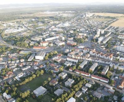 REZERVOVANÉ!RODINNÝ DOM S VEĽKÝM POZEMKOM , PÔVODNÝ ST., STUPAVSKÁ UL.