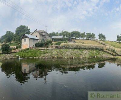 Dom na polosamote s rybníkom 5712m2. Znížená cena.