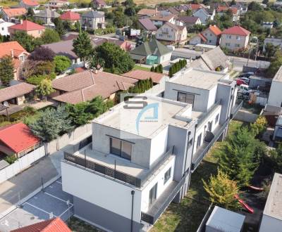 3-izb. byt, 2 x terasa, parkovanie, 134 m², v projekte Plum Residence