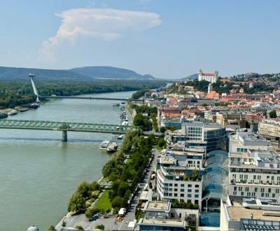 Prenájom exkluzívneho 2 izbového bytu v EUROVEA Tower