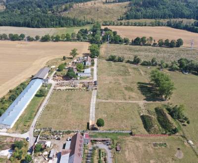 Ponúkame na predaj Zastavanú plochu a nádvorie 25681 m2 v Mošovciach