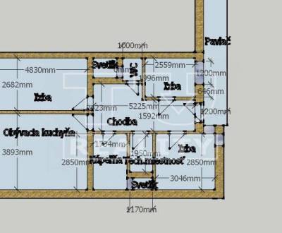 3,5 izbový zrekonštruovaný byt s pavlačou 72 m2 a vlastným parkovacím 