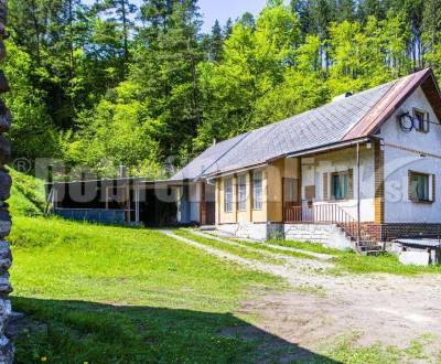 Rodinny dom s velkým pozemkom, Kremnica, Okres Žiar nad Hronom