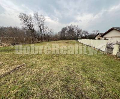 Na predaj stavebný pozemok v Prievidzi na Riečnej ulici