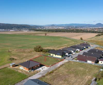 ZNÍŽENÁ CENA!!! Stavebný pozemok v obci Záborské pri Prešove, 853 m2