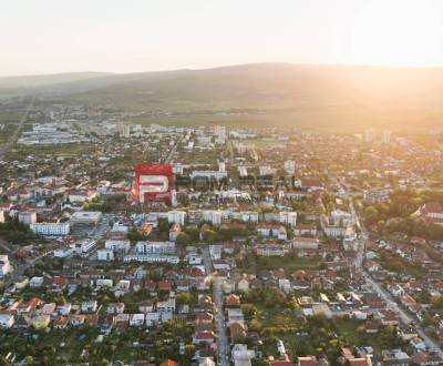 PREDAJ veľký holo dom CENTRUM Pezinok