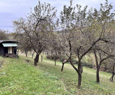 ROZĽAHLÝ STAVEBNÝ POZEMOK, 1362m2, HORNÁ SÚČA