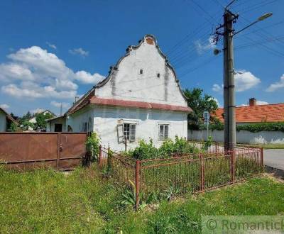 Jedinečná ponuka - 160 ročný dom, vhodný aj na chalupu na predaj, Záho