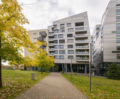 Parkovacie státie v podzemnej garáži, RIVER PARK 