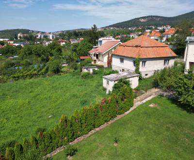 Stavebný pozemok, 1310 m2,  Nitra - Zobor