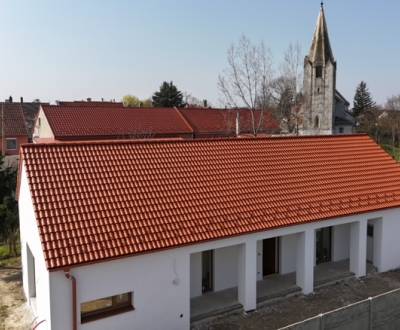  Nová cena! Malebný domček na priestrannom pozemku.Rajka