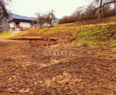 Krásny, slnečný, stavebný pozemok 2000m2 na periférii obci Horné Hámre