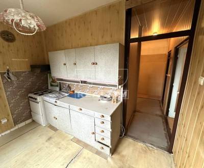 2 IZBOVÝ BYT, ŽILINA-HLINY 5, VEĽKÁ LOGGIA 9m², VÝMERA 54m²