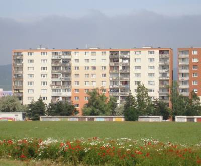 Slnečný 3-izb. byt, 67m2, krásny výhľad, vlastné kúrenie, pôv. stav