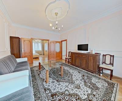 Pekný staromestský 2 izb. byt 64m2 | balkón | Palisády