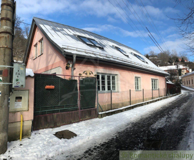 Charizmatický rodinný dom na slnečnom svahu v centre, Banská Štiavnica