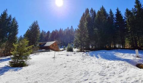 Stavebný pozemok s IS v lesnom prostredí Jarabá Nízke Tatry