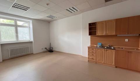 Prenájom kancelárií v blízkosti Hl. žel. stanice 20m2 - 90m2