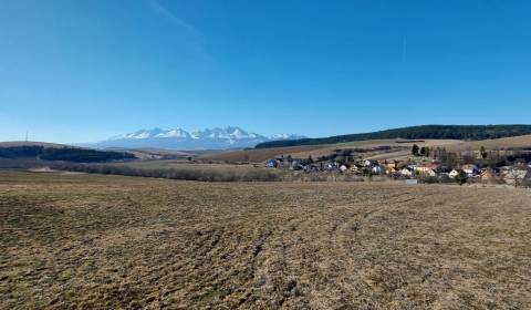 AstonReal: pozemok o výmere  693 m2  s výhľadom na V. Tatry - Tvarožná