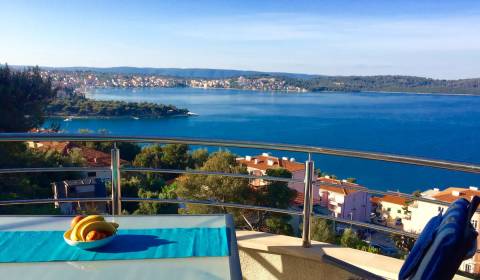 ☀ Trogir/Ciovo (HR) – Strešný apartmán 74m2 s pekným výhľadom na more