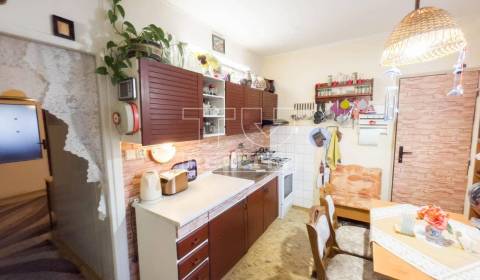 REZERVOVANE 4 IZBOVÝ BYT, ŽILINA - VLČINCE, VÝMERA 81m²