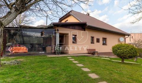 4 IZBOVÝ RODINNÝ DOM ŽILINA-TRNOVÉ, VÝMERA 926m², VÝHRADNE V 