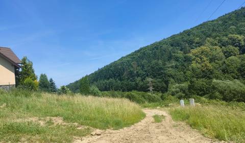 Predaj: REZERVOVANÉ stavebný pozemok  617m2 (č.1) s IS v Ovčiarsku