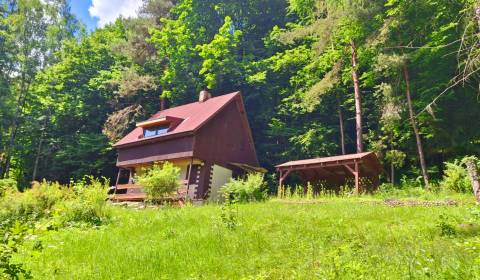 PREDANÉ REKREAČNÁ CHATA, POZEMOK 1669 M2, OKRES PREŠOV