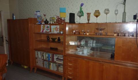 Trojizbový byt v tehlovej bytovke v Lučenci