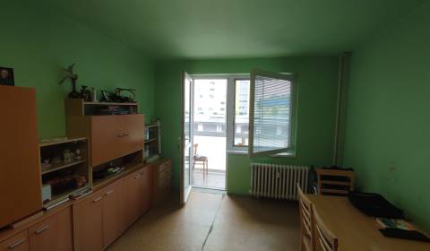 Predaj veľký 1 izbový byt s balkónom na Narcisovej v Michalovciach