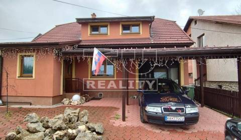 NA predaj rodinný dom v obci Rakúsy pri Kežmarku, pod Vysokými Tatrami
