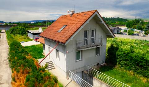 3i rodinný dom, pozemok 1380 m2 - Nové Mesto nad Váhom