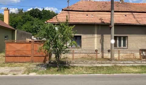 Viacgeneračný dom  pri Štúrove len 6 km v obci Kamenica nad Hronom 